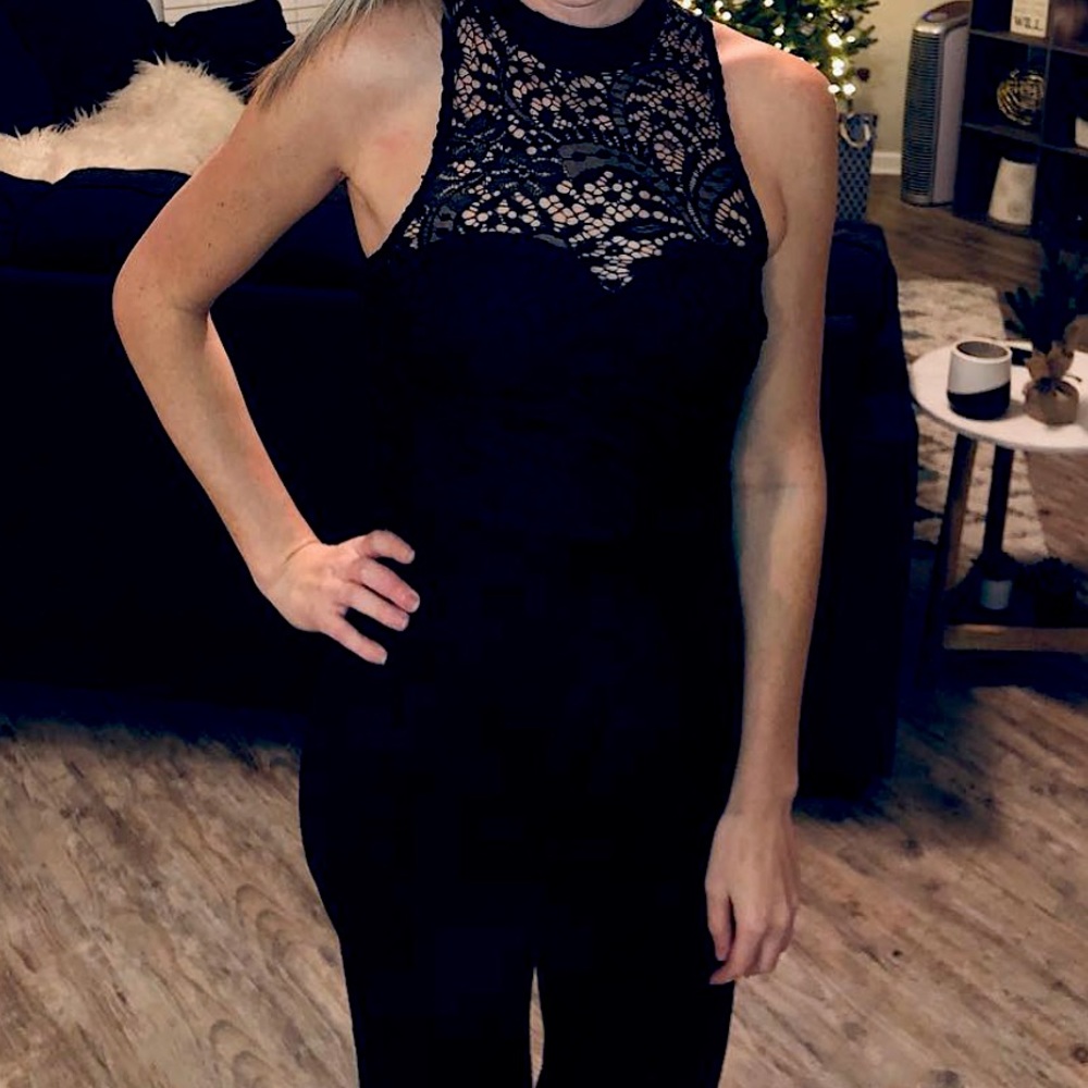 Windsor black one piece